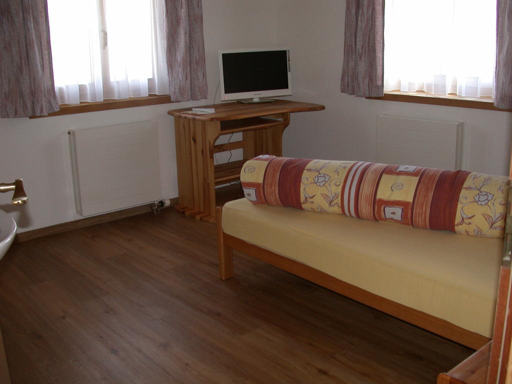 Hotel Reich Thusis Phòng bức ảnh